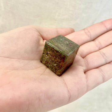 Ruby-Kyanite Cube