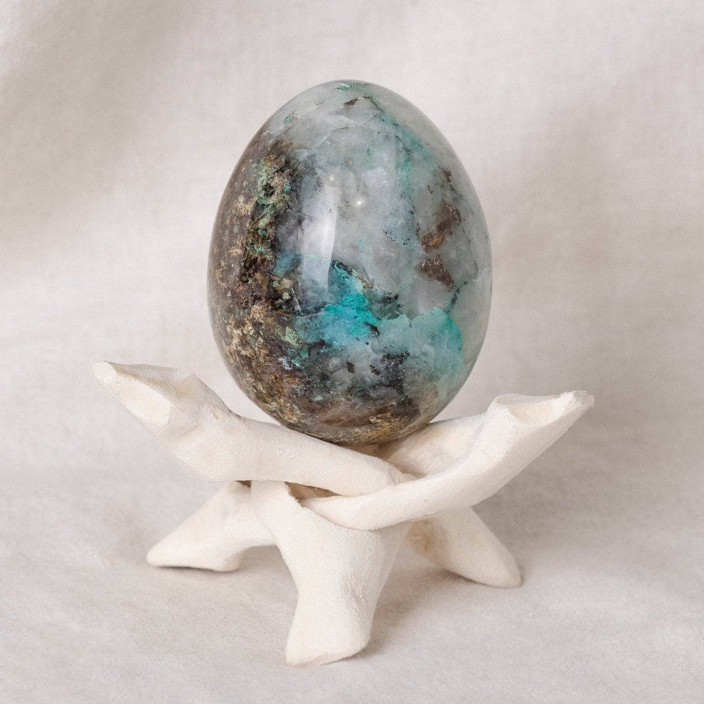 Rare Quantum Quattro Eggs  with Stand