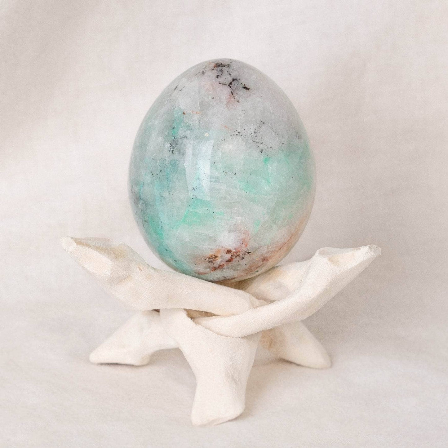 Rare Quantum Quattro Eggs  with Stand